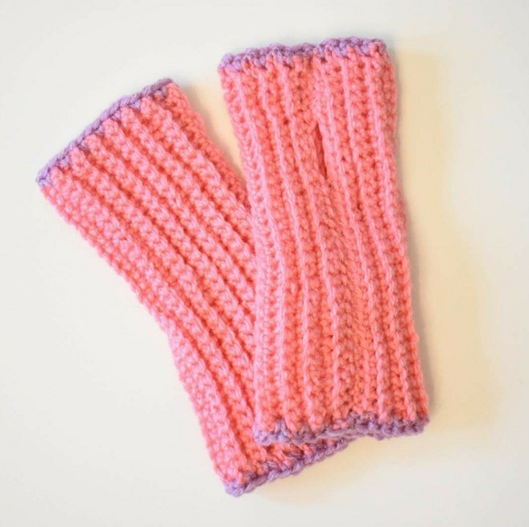 Crocheted Rapunzel hat, scarf, and handwarmmer set - Picture 8 of 8